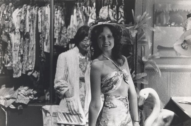 Linda Jackson, with Jenny Kee, Flamingo Park, Sydney, &lsquo;73, 1973
