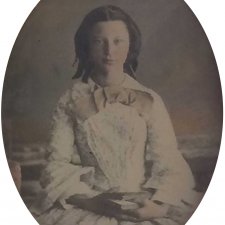 Leura Dowling