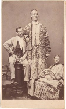 Chang the Chinese Giant with his wife Kin Foo and manager Edward Parlett Chang the Chinese Giant with his wife Kin Foo and manager Edward Parlett
