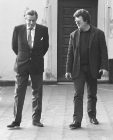 Hans Heinrich Thyssen-Bornemisza and David R. L. Litchfield at Villa Favorita, Lugano, Switzerland, 1989 © Nicola Graydo Hans Heinrich Thyssen-Bornemisza and David R. L. Litchfield at Villa Favorita, Lugano, Switzerland, 1989 © Nicola Graydo