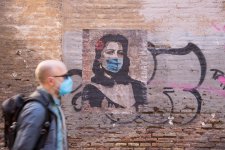 Mural of Italian/Roman actress Anna Magnani (1908–1973) with face mask, April 2020 Unknown artist Mural of Italian/Roman actress Anna Magnani (1908–1973) with face mask, April 2020 Unknown artist