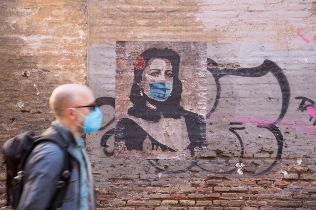 Mural of Italian/Roman actress Anna Magnani (1908&shy;&ndash;1973) with face mask, April 2020