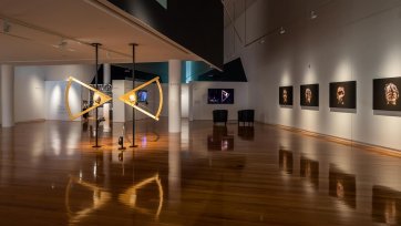 Installation of ‘Face to Face: The New Normal’ at Wagga Wagga Regional Gallery, 2021 Vic McEwan Installation of ‘Face to Face: The New Normal’ at Wagga Wagga Regional Gallery, 2021 Vic McEwan