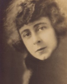 Lottie Lyell as Doreen by Monte Luke Lottie Lyell as Doreen by Monte Luke