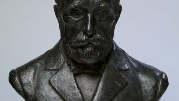 E. W. Knox E. W. Knox