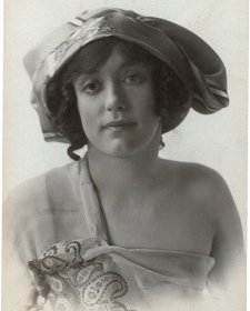 Annette Kellerman, c. 1916 Annette Kellerman, c. 1916