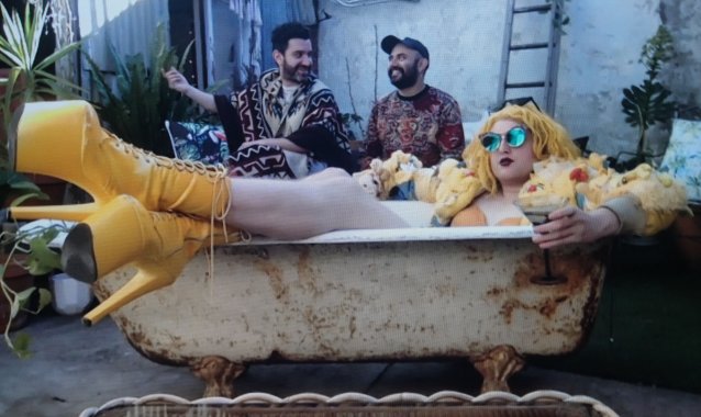 Artists in residence &ndash; Carlos, Jono and Lazy Susan, 2020